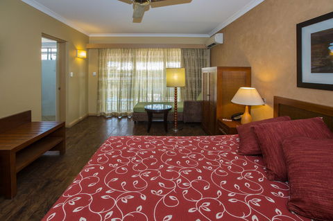 The Continental Hotel - Hotel WA 32