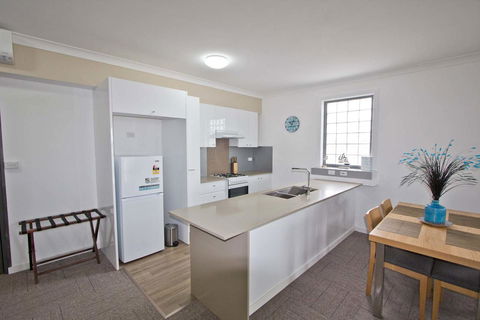 Morisset Serviced Apartments - Hotel WA 33