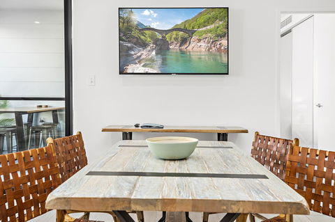 Rockpool 2 Sawtell Beach - Just Steps To Restaurants And 2 Min Stroll To Beach! - Hotel WA 4