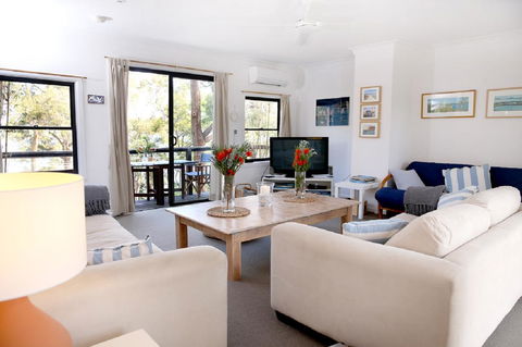 Refuge Cove On Pittwater - Hotel WA 5