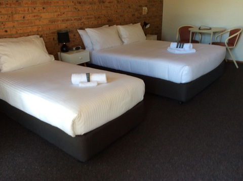 Bega Downs Motor Inn - Hotel WA 5