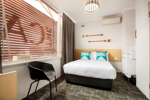 Nightcap At Caringbah Hotel - Hotel WA 1