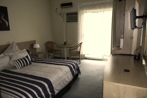 Rest Easy Motel - Hotel WA 0
