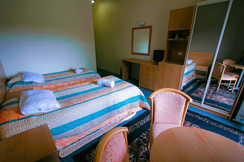 Rest Easy Motel - Hotel WA 13