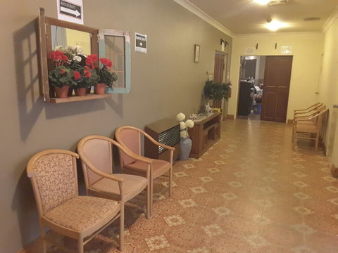 Rest Easy Motel - Hotel WA 43