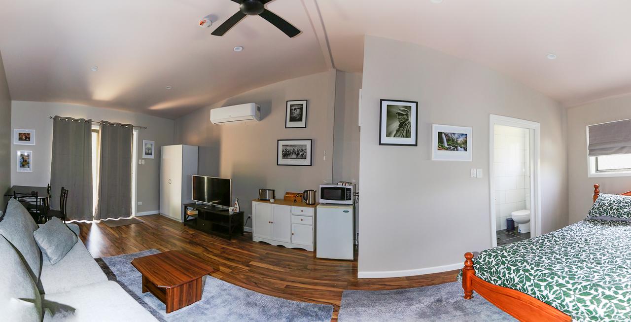 Glenroy ACT Hotel WA