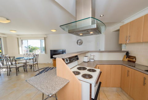 Ronald Avenue 1/65 - Shoal Bay - Hotel WA 6