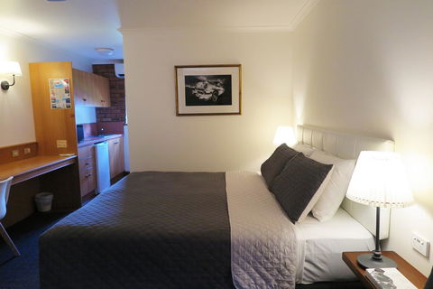 Summerhill Motor Inn - Hotel WA 4