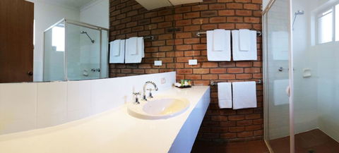 Summerhill Motor Inn - Hotel WA 7