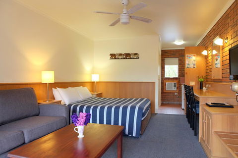 Summerhill Motor Inn - Hotel WA 14