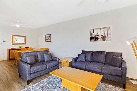 Victoria Parade, Kiah, Unit 10, 53 - Hotel WA 3