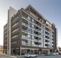Honeysuckle Executive Apartments - Hotel WA