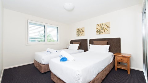 Pacific Blue, Salamander Bay - Hotel WA 22