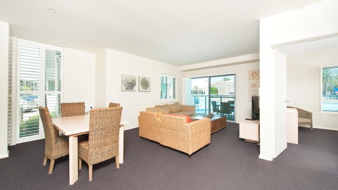 Pacific Blue, Salamander Bay - Hotel WA 35