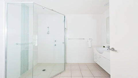 Pacific Blue, Salamander Bay - Hotel WA 17