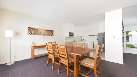 Pacific Blue, Salamander Bay - Hotel WA 24