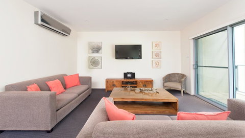 Pacific Blue, Salamander Bay - Hotel WA 27