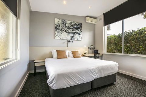 Nightcap At Colyton Hotel - Hotel WA 30