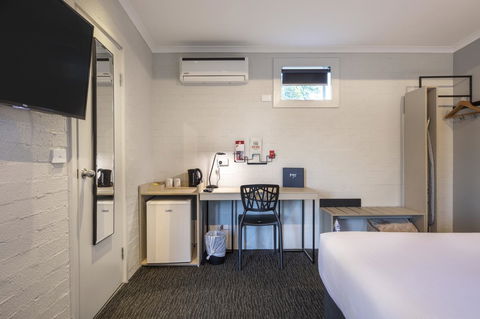 Nightcap At Colyton Hotel - Hotel WA 37