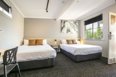 Nightcap At Colyton Hotel - Hotel WA 24