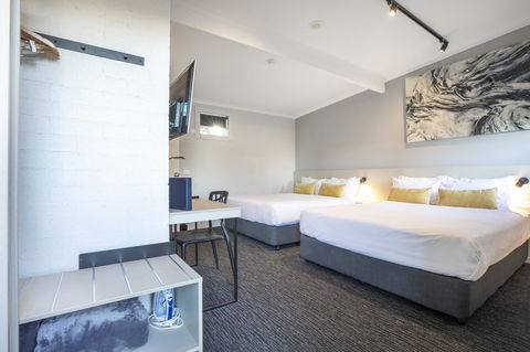 Nightcap At Colyton Hotel - Hotel WA 43