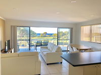 Book Merimbula Accommodation Vacations Hotel WA Hotel WA