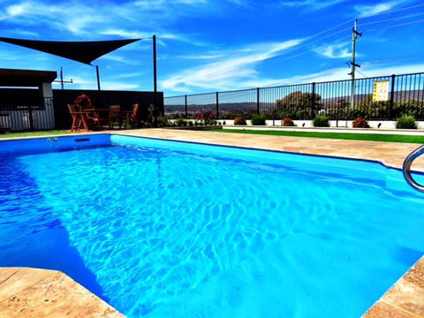 Crestview Tourist Park - Hotel WA 24