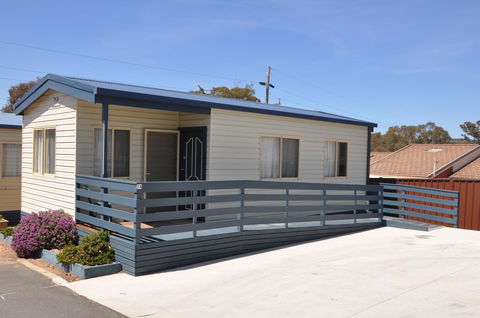 Crestview Tourist Park - Hotel WA 16