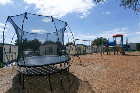 Crestview Tourist Park - Hotel WA 4