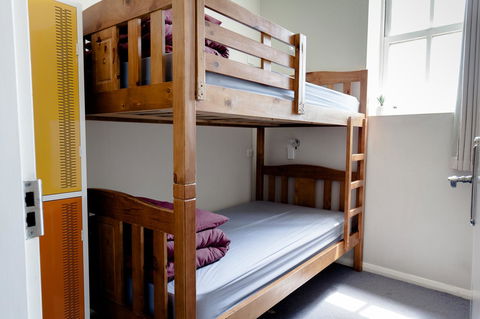 Mad Monkey Broadway - Hotel WA 8
