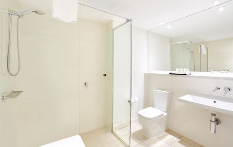 Furama Darling Harbour - Hotel WA 33