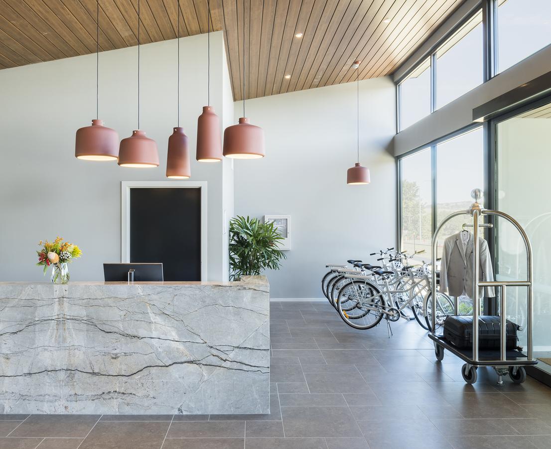 Lade Vale NSW Hotel WA