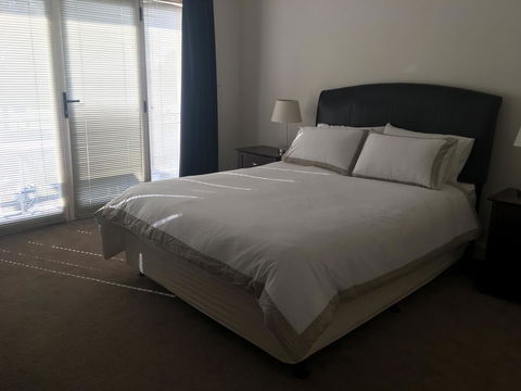 Travers Street Apartment - Hotel WA 2