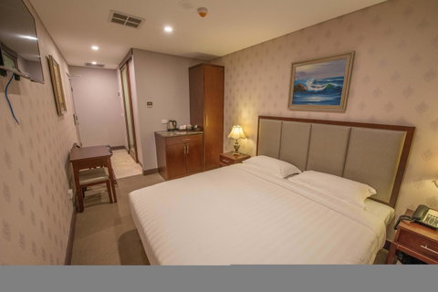 Megaboom City Hotel - Hotel WA 17