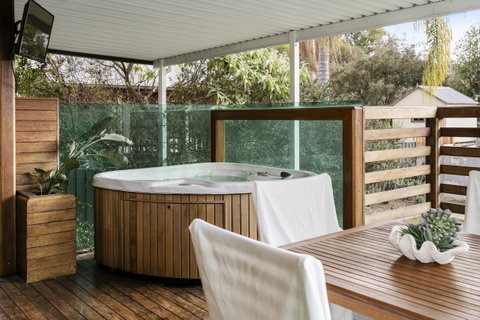 The Spa Cottage With HotTub, Netflix & Stan - Hotel WA 24