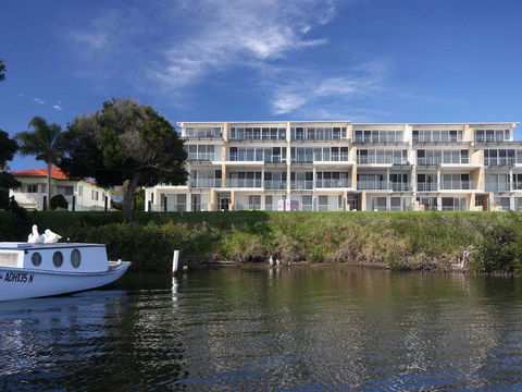 Regatta 13 - Hotel WA 2