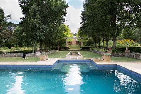 Chanticleer Gardens Barn Cottage With A Pool - Hotel WA 15