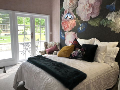 Chanticleer Gardens Barn Cottage With A Pool - Hotel WA 0