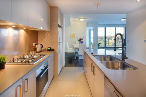 Zara Tower â€“ Luxury Suites And Apartments - Hotel WA 26