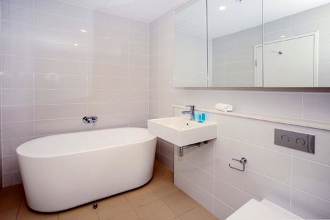 Gadigal Groove - Modern And Bright 3BR Executive Apartment In Zetland With Views - Hotel WA 8