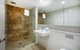 Gadigal Groove - Modern And Bright 3BR Executive Apartment In Zetland With Views - thumb 7