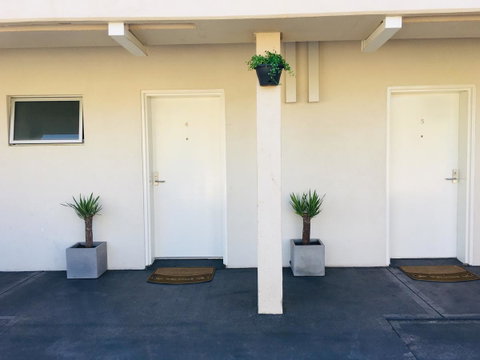Carlton Suites - Hotel WA 27