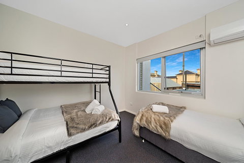 Carlton Suites - Hotel WA 22