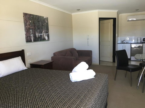 Balranald Club Motel - Hotel WA 3