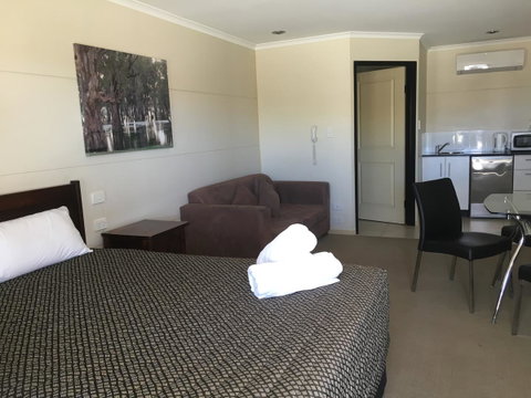 Balranald Club Motel - Hotel WA 2