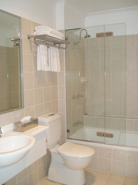 Carlyle Suites & Apartments - Hotel WA 22