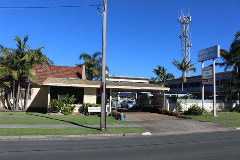 Golden Sands Motor Inn - Hotel WA 18