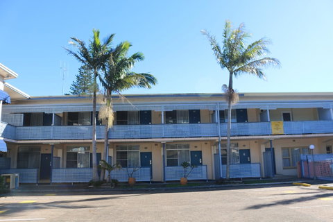 Golden Sands Motor Inn - Hotel WA 11