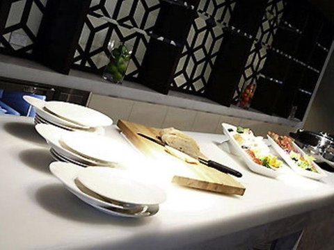 Novotel Canberra - Hotel WA 30