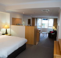 Bond 215 - Hotel WA